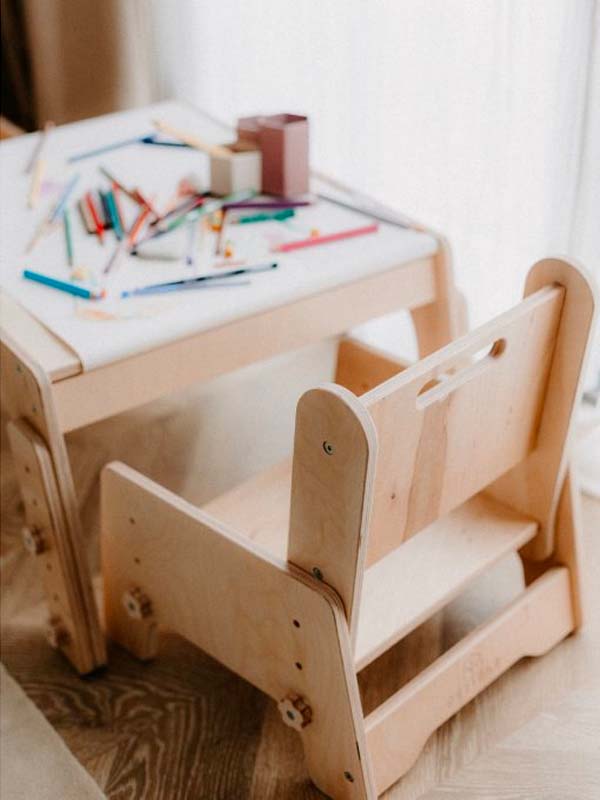 growing table for kids Petinka